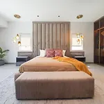 New Luxury Dual Villas, 9 Total Bedrooms, 7 Bathrooms, Ktv, 3Km To Walking Street & Beach