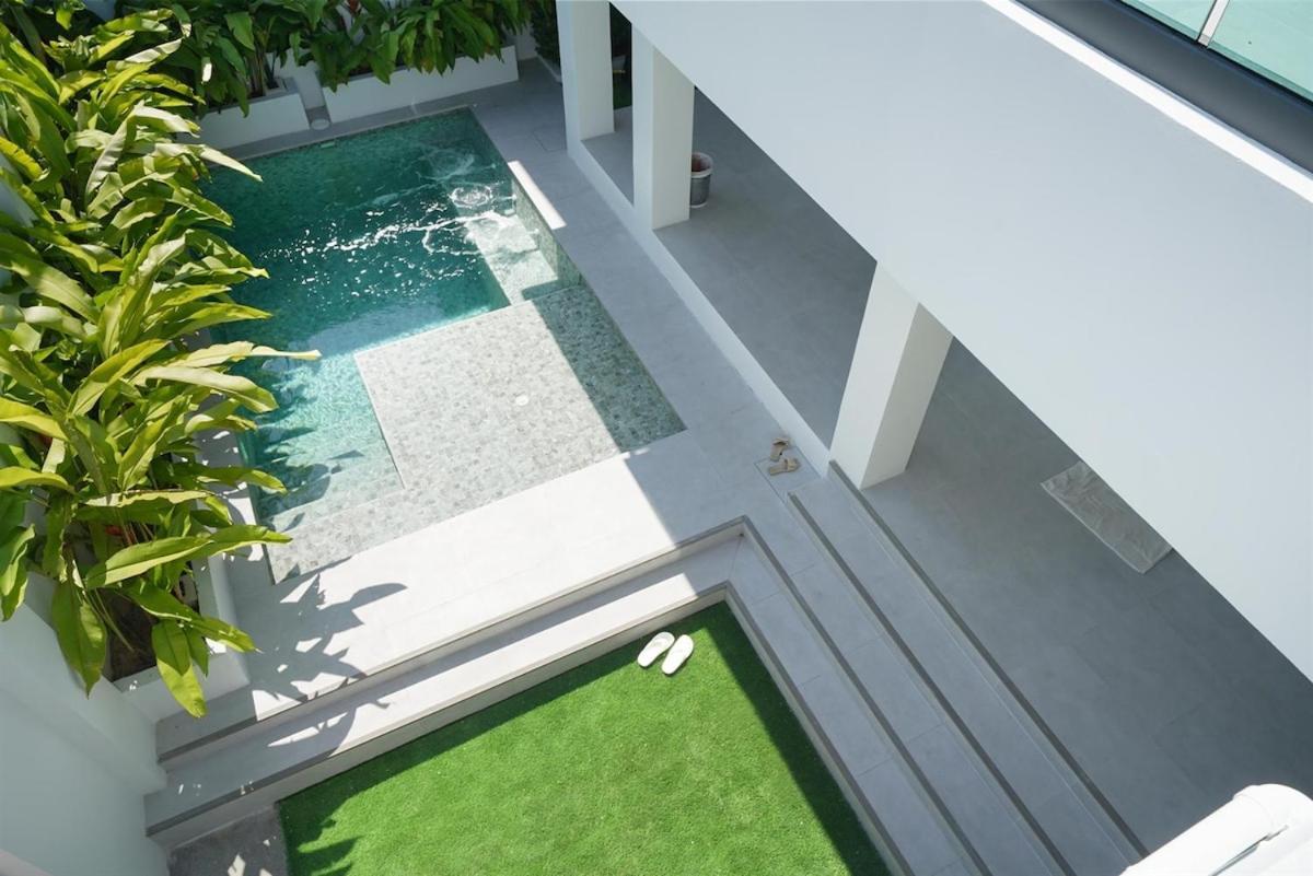 New Luxury Dual Villas, 9 Total Bedrooms, 7 Bathrooms, Ktv, 3km To Walking Street & Villa