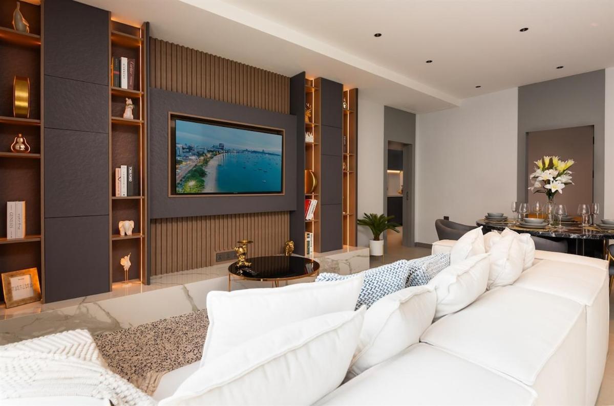 New Luxury Dual Villas, 9 Total Bedrooms, 7 Bathrooms, Ktv, 3km To Walking Street &